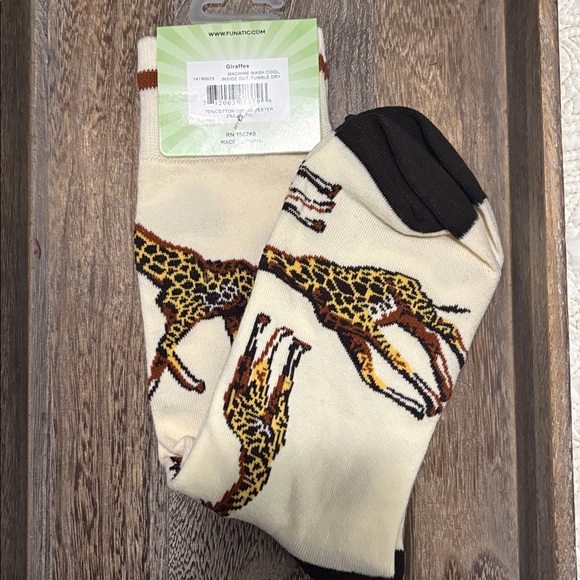 Giraffe Socks - Picture 3 of 4
